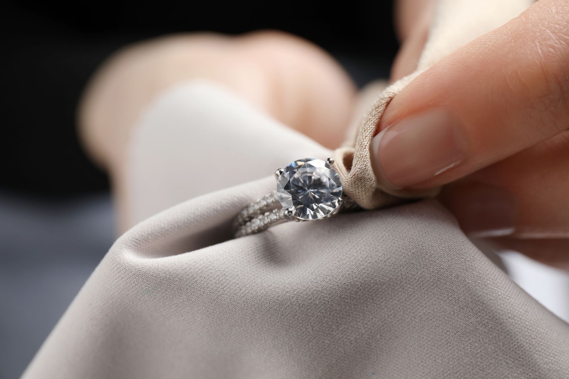 Luxury and jewellery — polishing and lapping with MICROMECALP machines