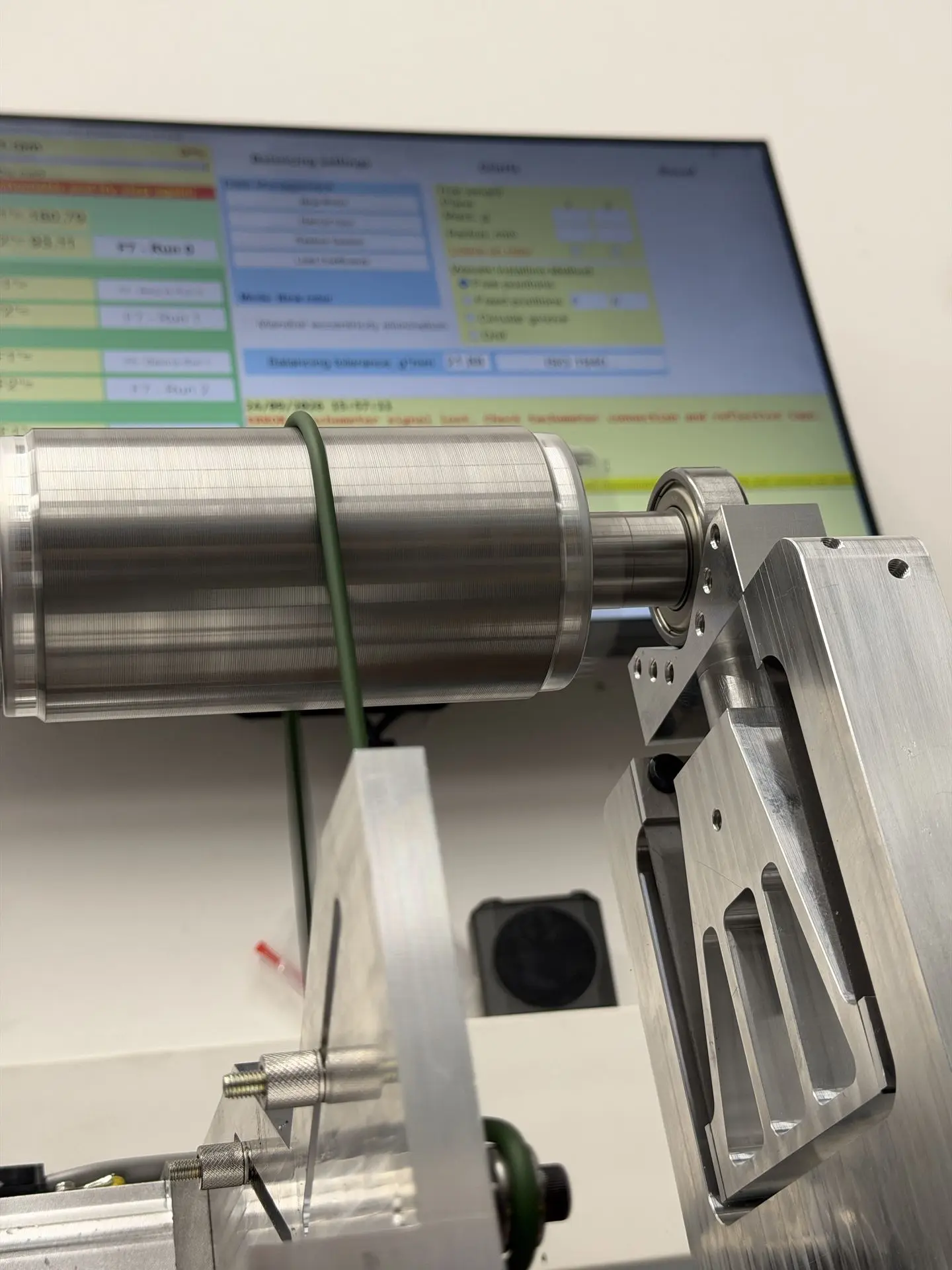 Spindle balancing process at MICROMECALP